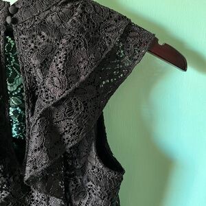 H&M Black Lace Sleeveless Shirt Size 2